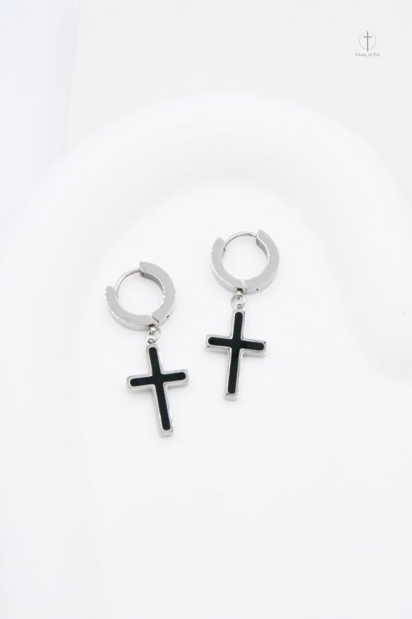 Design sobre pour boucles d'oreilles en croix
