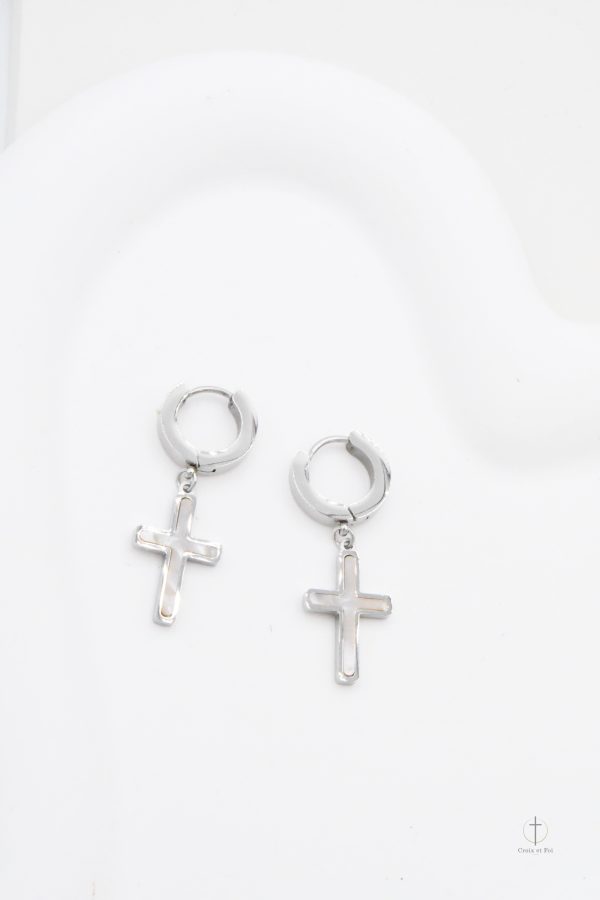 Boucles d'oreilles croix, un choix intemporel