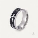 Bague Croix Chrétienne pour Homme, design élégant et symbolique