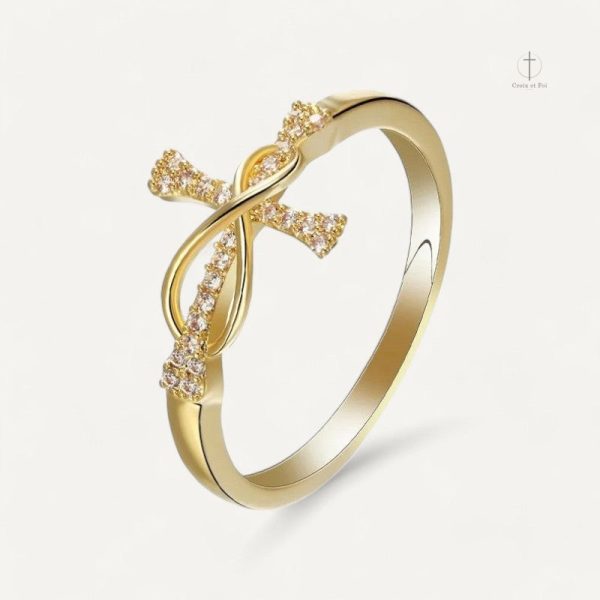 Bague Croix Amour en argent élégant