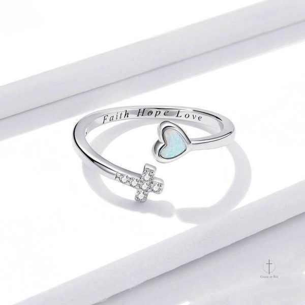 Accessoire chic, Bague Croix avec détail bleu profond