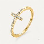Bague Croix Diamant élégante et raffinée
