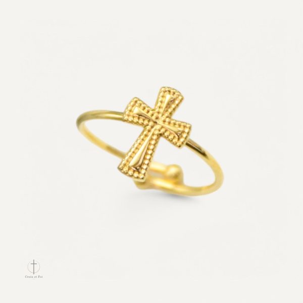 Bijou Croix Élégance pour une touche de sophistication