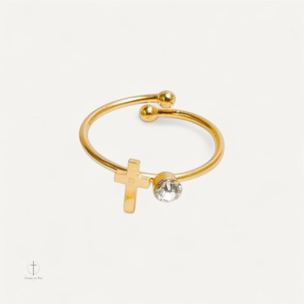 bague-croix-elegance-minimaliste-1 Bague Croix Élégance Minimaliste en design épuré