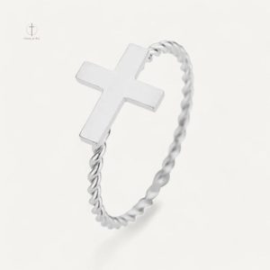 Bague Croix raffinée pour un style intemporel
