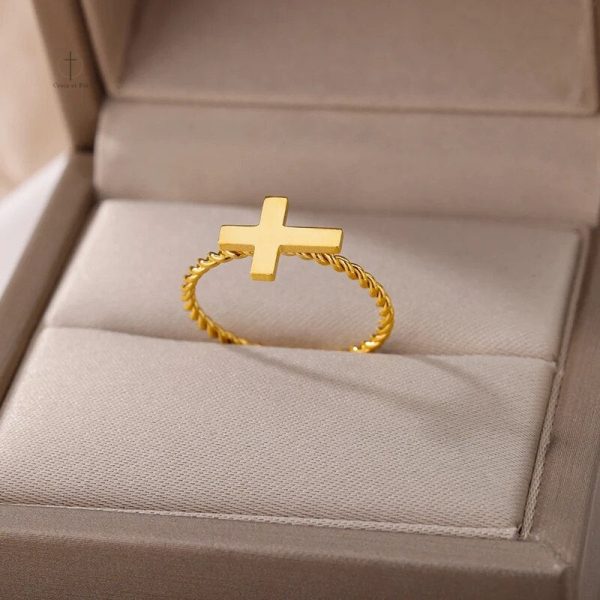 Bague Croix délicate, idéale pour les occasions spéciales