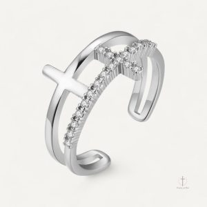 Bijou femme croix, accessoire tendance et raffiné