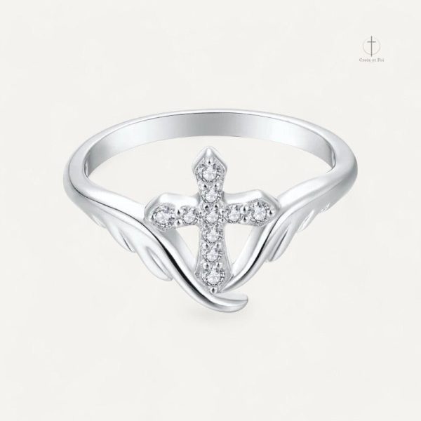 bague-croix-femme-ange-1 Bague Croix Femme Ange en argent avec motif délicat