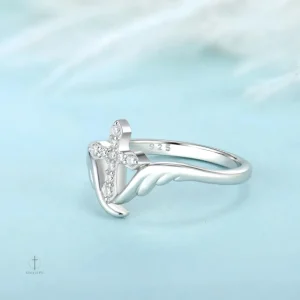 Accessoire féminin inspiré par l'ange et la spiritualité