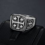 Bague Croix, design distinctif inspiré de Jérusalem