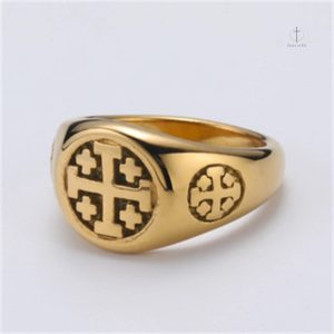 Bague Croix en or, style unique et raffiné