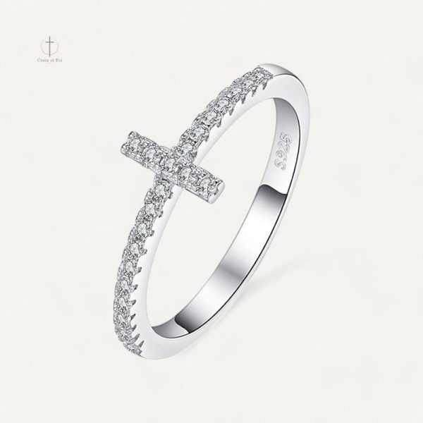Bague Croix élégante pour célébrer l'amour éternel