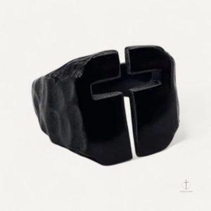 Bague Croix Noire pour Homme, design élégant et moderne