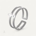 Bague Croix du Sud élégante en design contemporain