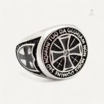 Bague Croix Templier au design historique unique