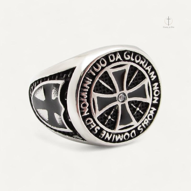 Bague Croix Templier au design historique unique