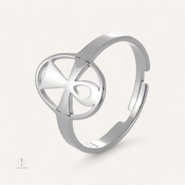 Bague Croix de Vie raffinée pour un style moderne
