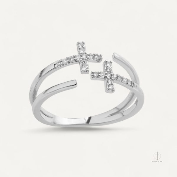 Bague Croix au design contemporain