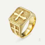 Bague Croix Religieuse pour Homme en métal élégant