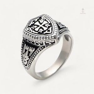 Bague Templier en croix élégante et symbolique