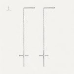 Boucle d'oreille croix avec longue chaîne élégante