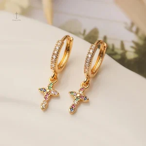 Boucles d'oreilles en croix, design lumineux et moderne