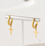 Boucles d'oreilles en croix pour un look chic et sobre