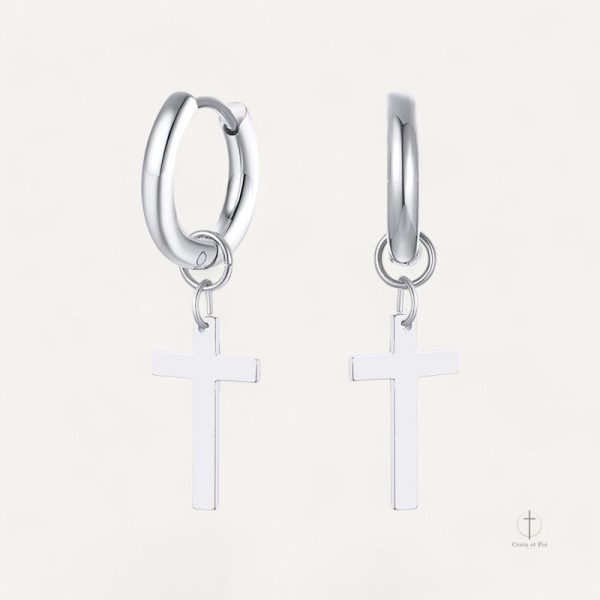 Anneaux croisés pour un style moderne et chic
