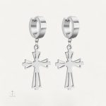 Boucles d'oreilles élégantes avec croix suspendue, style unique