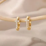 Anneaux avec motif croix, tendance et chic