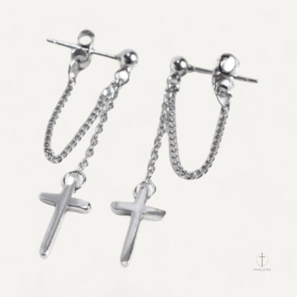 Boucles d'oreilles croix en chaîne élégantes et contemporaines