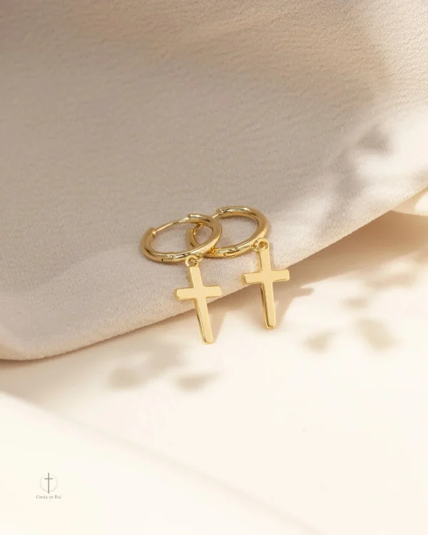 Boucles d'oreilles croix délicates et modernes