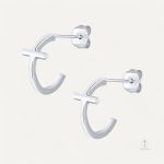 Boucles d'oreilles en croix, accessoire tendance pour femme