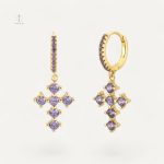 Boucles d'oreilles croisées mauves élégantes