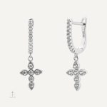 Accessoires élégants croix pendante pour un style unique