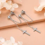 Bijoux en croix plaqué or pour un look chic