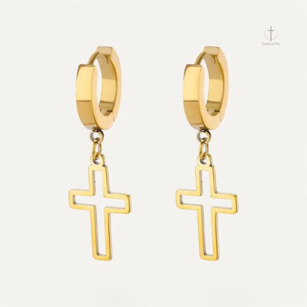 Boucles d'oreilles croisées simples en design épuré
