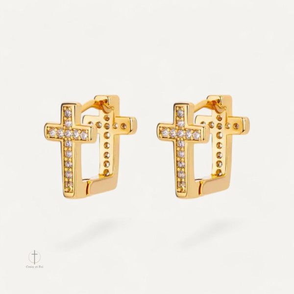 boucles-doreilles-double-croix-1 Boucles d'oreilles croisées en double design élégant