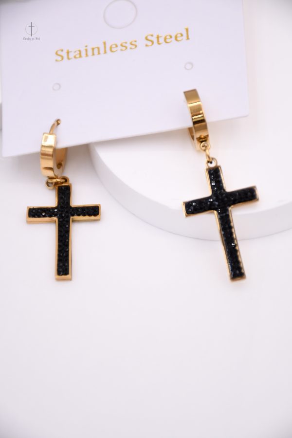 Boucles d'oreilles croisées, parfaites pour un look chic