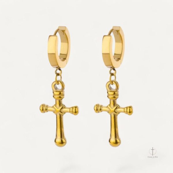 boucles-oreilles-croix-dorees-1 Boucles d'oreilles en croix dorées élégantes