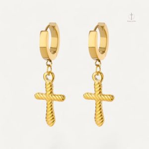 Boucles d'oreilles croix torsadées au design élégant