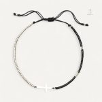 Bracelet à breloques avec croix en argent