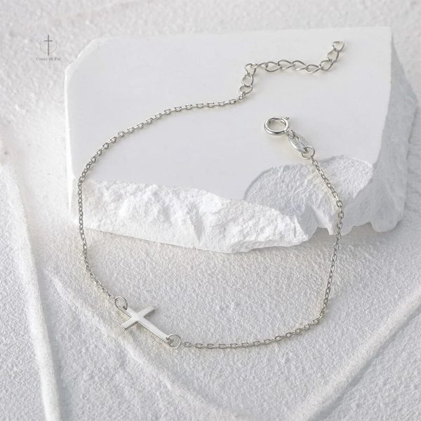Bracelet Croix, un accessoire spirituel intemporel