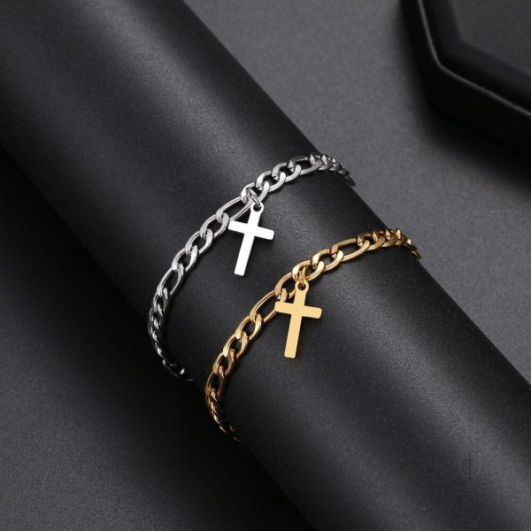 Bracelet Croix Divine, un bijou qui inspire la dévotion