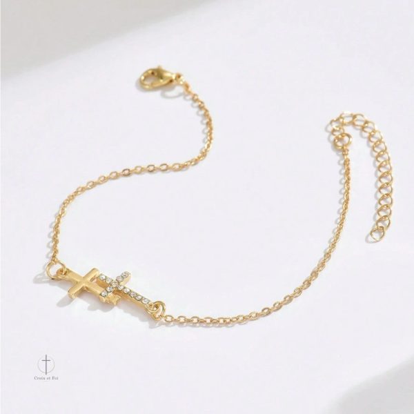 Accessoire mode : bracelet croix strass doré