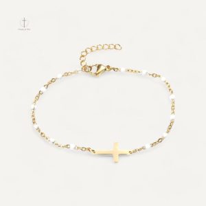 Bracelet croix doré avec perles élégantes