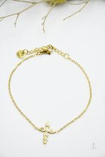 Bracelet doré en croix Divine, élégant et raffiné