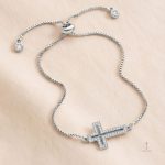 Bracelet Croix, un symbole d'élégance et de foi
