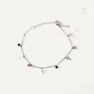 Accessoire mode avec croix et éclat raffiné