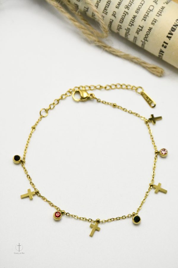 Bijou Croix unique, mélange de foi et de style